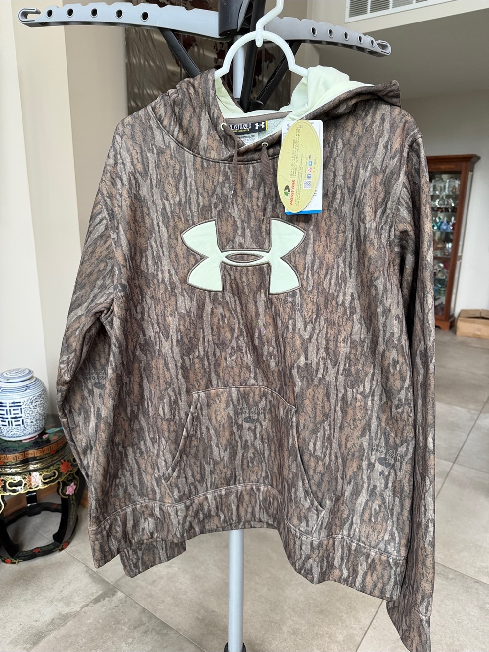 NWT Under Armour Brown Camo Hoodie with Cream Logo - women’s 2XL